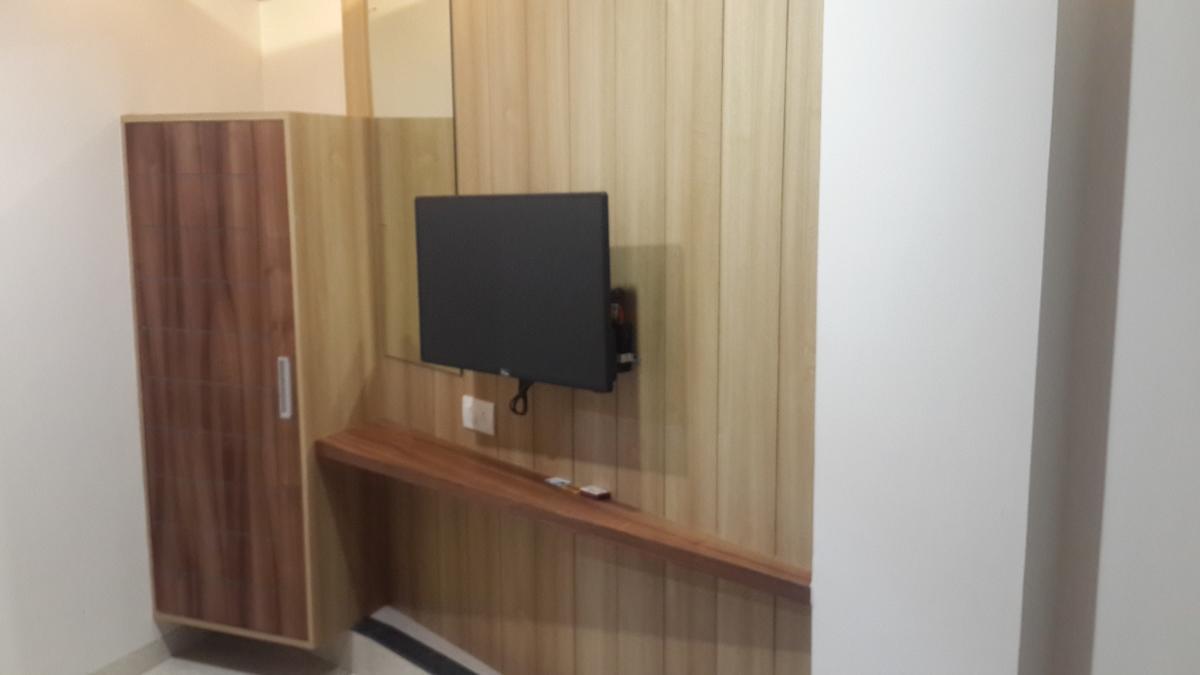 Hotel Zenith Σουράτ Εξωτερικό φωτογραφία